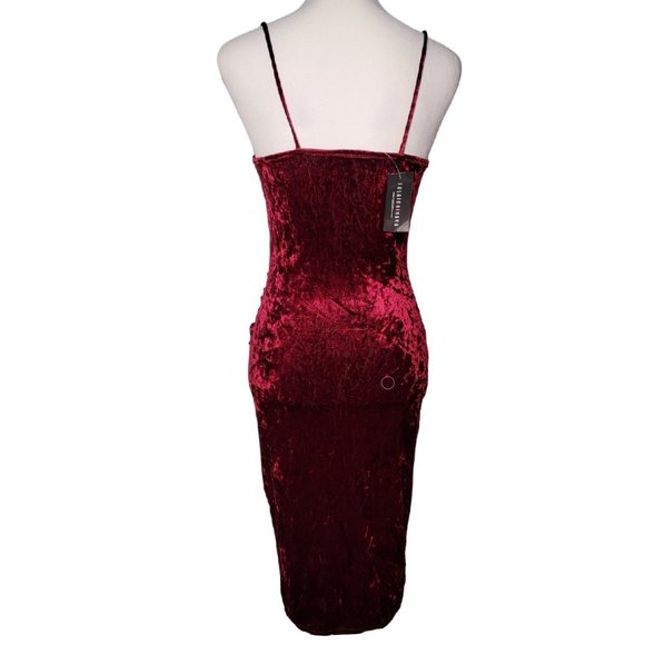 NWT Fashion Nova Burgundy Crushed Velvet Dress- Size M - Picture 4 of 8